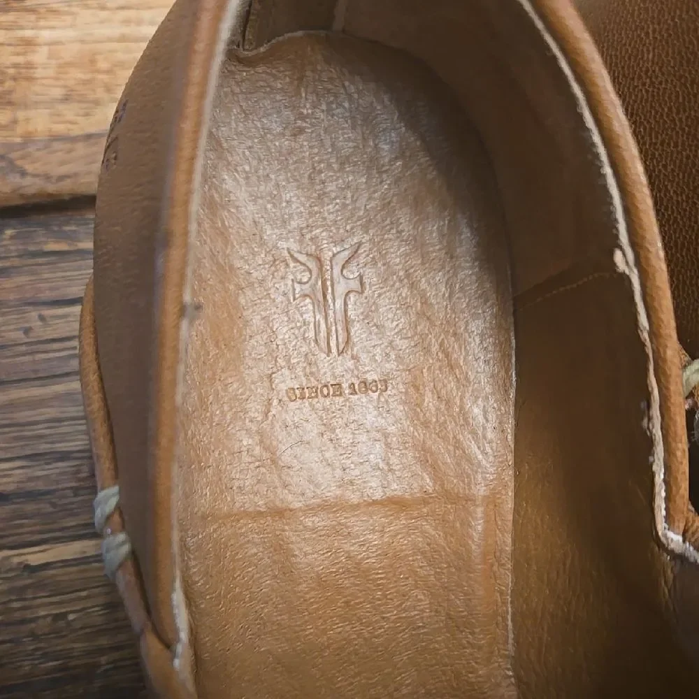 Frye Women's Tan Leather Shoes - Picture 3 of 8